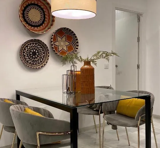 Palacio Caballeros. Parking/wifi Διαμέρισμα *