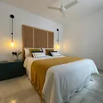 Palacio Caballeros. Parking/wifi